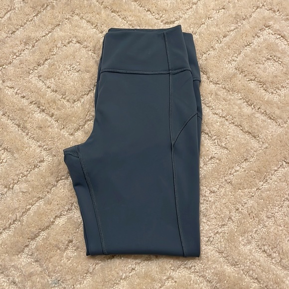 Lululemon in the movement 7/8 tight -25” inseam - Picture 2 of 6